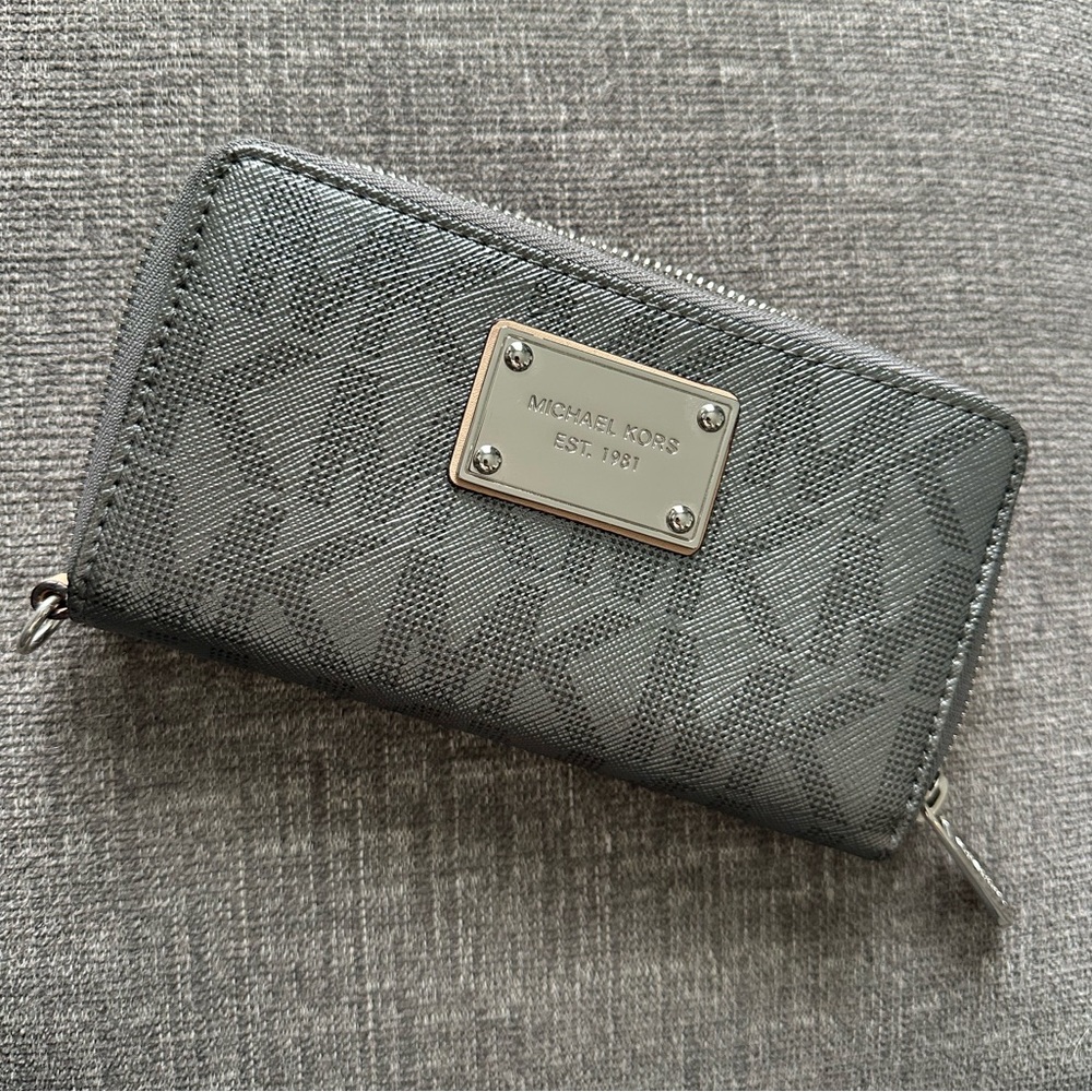 Michael Kors wallet